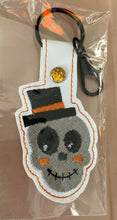 Load image into Gallery viewer, Halloween Skull Snap Tab Machine Embroidery Design