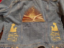 Load image into Gallery viewer, Girls Silhouette Reading Books machine embroidery design