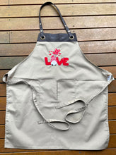 Load image into Gallery viewer, Elf Love machine embroidery design - Valentines Day