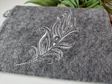 Load image into Gallery viewer, Feather of owl machine embroidery design