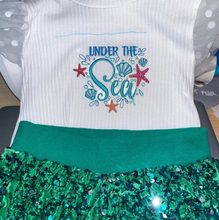 Load image into Gallery viewer, Under The Sea Machine Embroidery Design In 3 Sizes