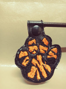 Tiger Paw Snap Tab machine embroidery design