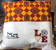 Load image into Gallery viewer, LOVE - machine embroidery design on the pillow