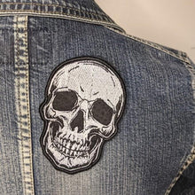Load image into Gallery viewer, Skull Patch machine embroidery design